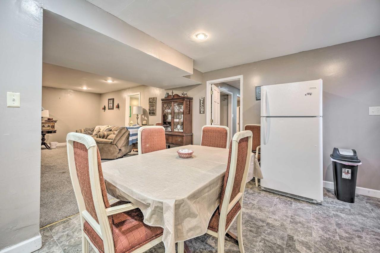 Lovely 3- Bedroom Apartment With Street Parking. โกเชน ภายนอก รูปภาพ