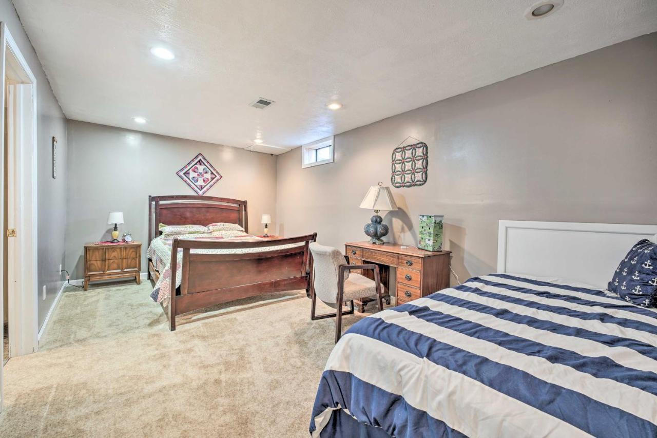 Lovely 3- Bedroom Apartment With Street Parking. โกเชน ภายนอก รูปภาพ